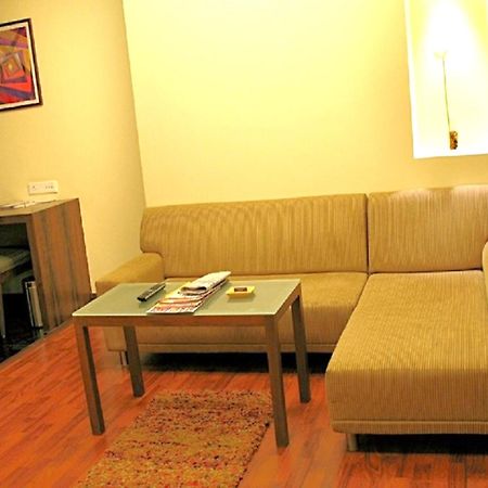 Hotel Studio Estique Pune Ngoại thất bức ảnh