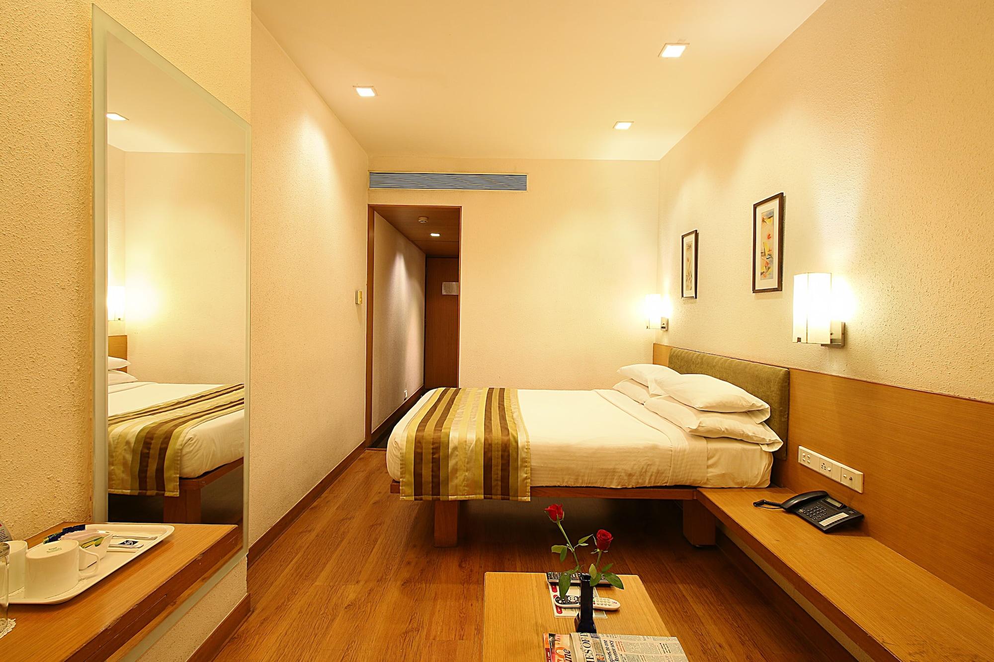 Hotel Studio Estique Pune Ngoại thất bức ảnh