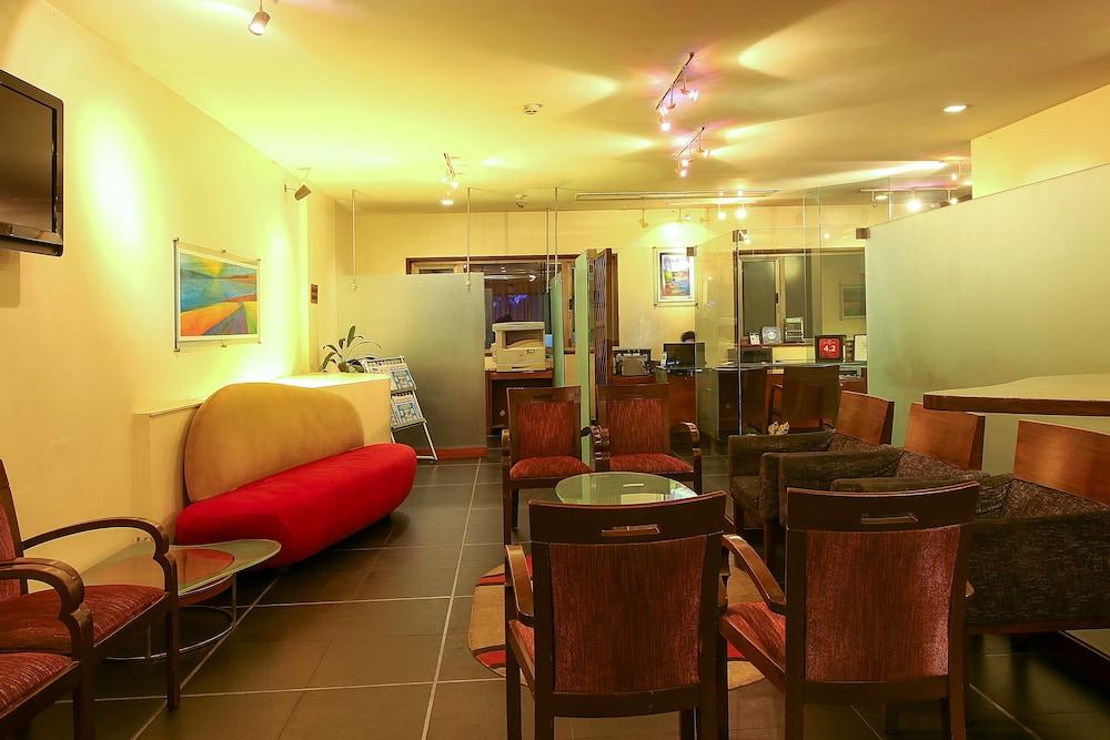 Hotel Studio Estique Pune Ngoại thất bức ảnh