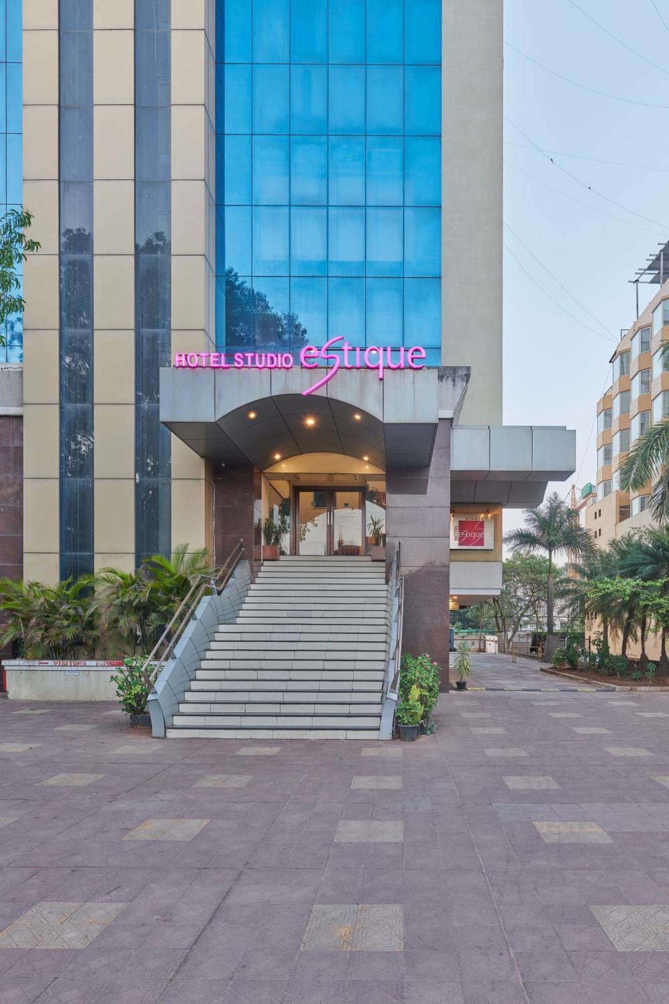 Hotel Studio Estique Pune Ngoại thất bức ảnh