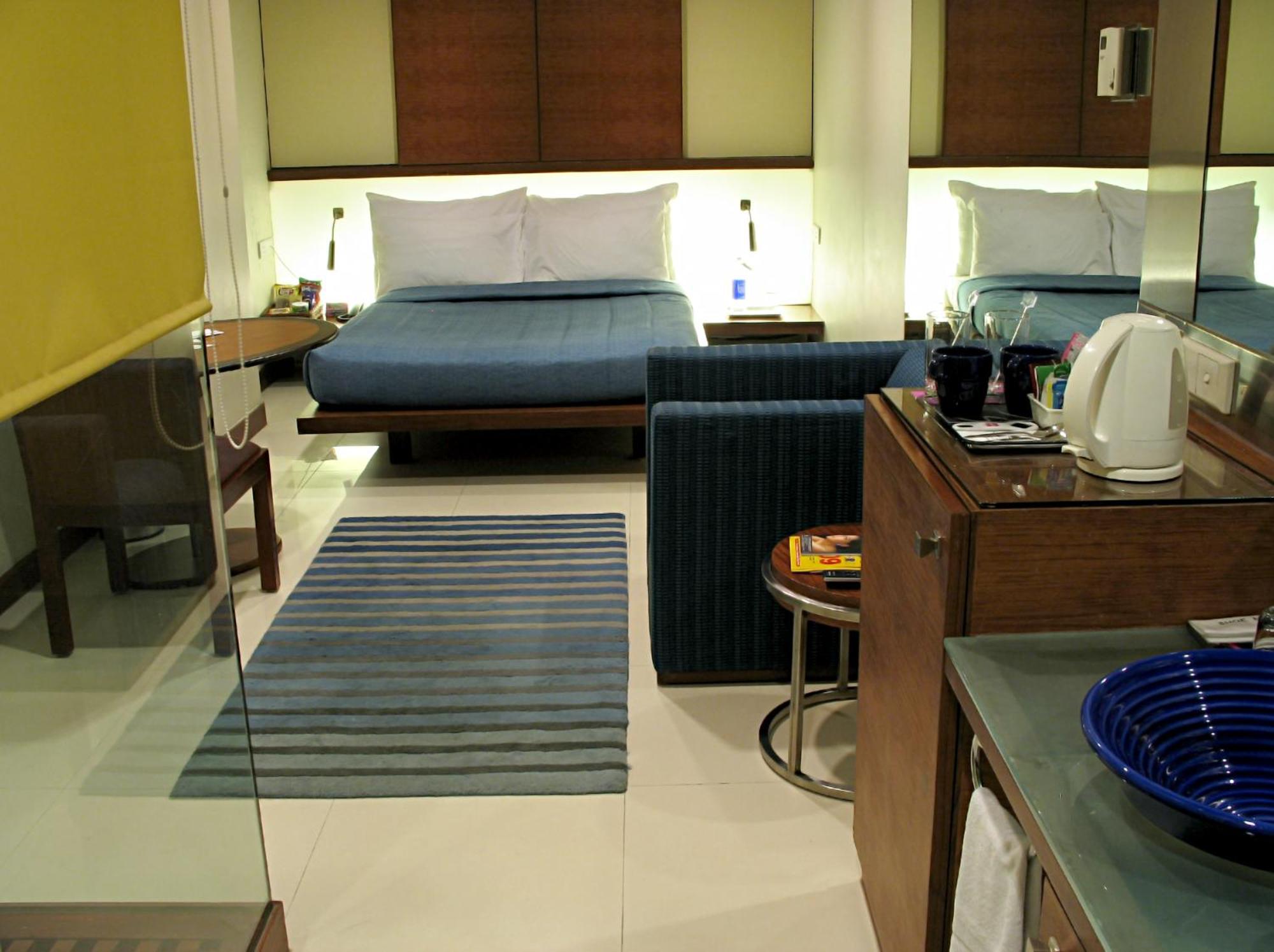 Hotel Studio Estique Pune Ngoại thất bức ảnh