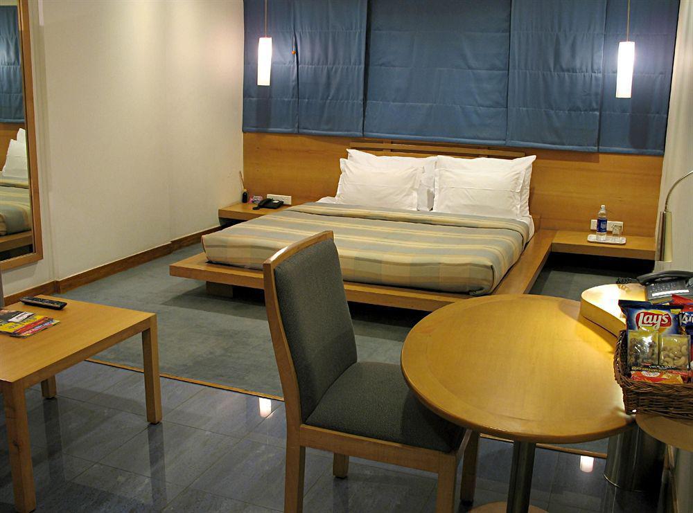 Hotel Studio Estique Pune Ngoại thất bức ảnh